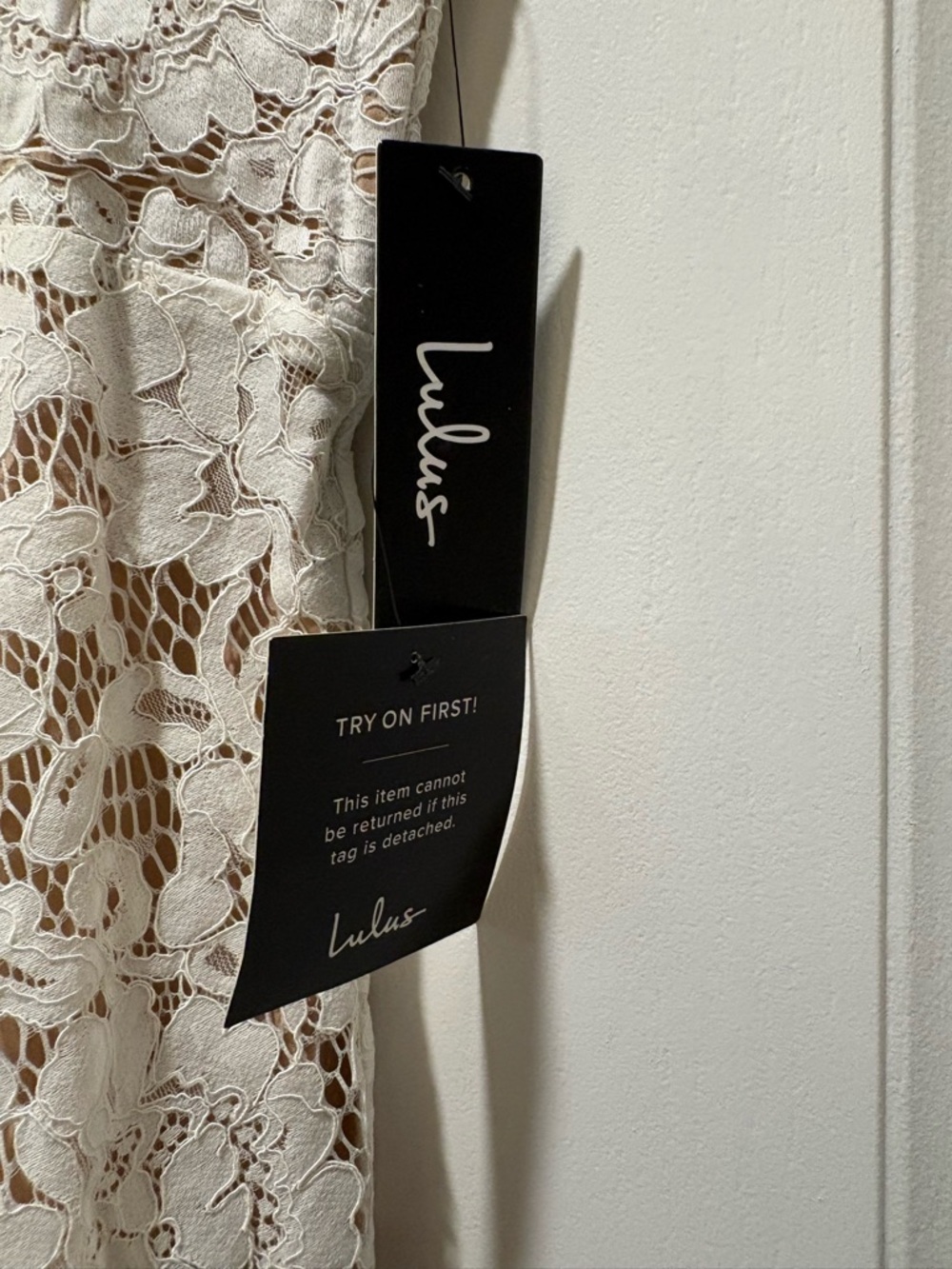 BNWT Lulu Lace Slip Dress with V-Neck Dress - Picture 2 of 8